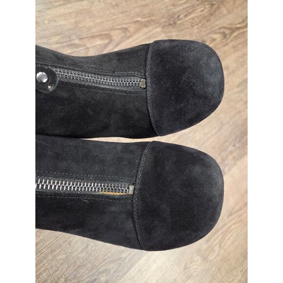 Kenneth Cole Gentle Souls Ridgual Boot Size 10M Black Suede Wedge Bootie - Picture 6 of 8